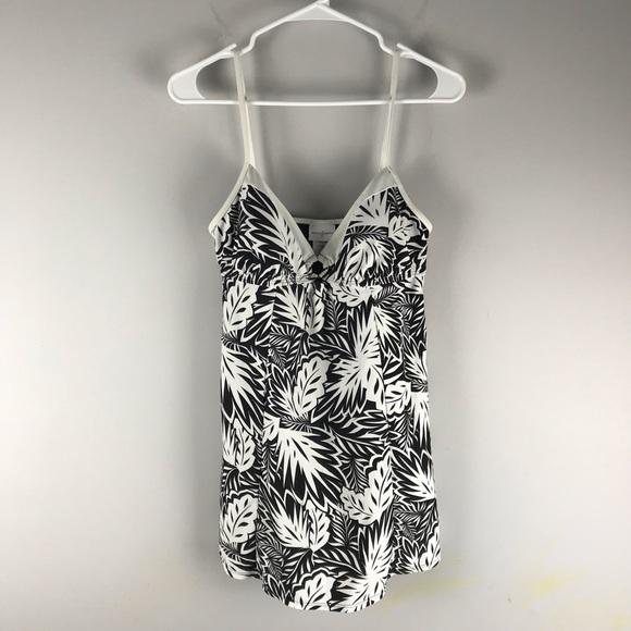 Jaclyn Smith Other - Jacklyn smith swim dress leaf print black white 12